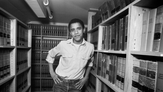 Obama goes to Harvard Law School