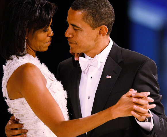 Obama marries Michelle