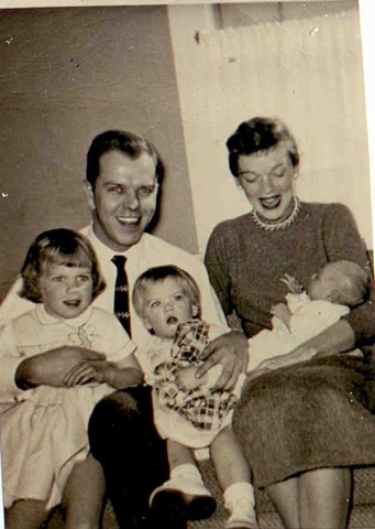 Moira born in manger; star sinks in east