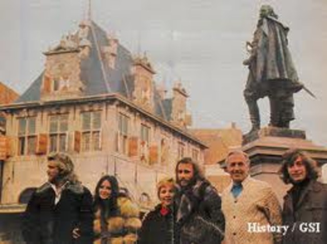 Family moves to Australia