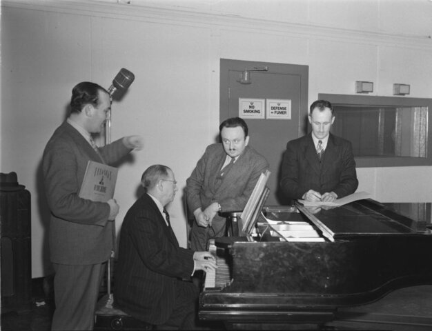 Canadá - programas formativos para agricultores por radio.