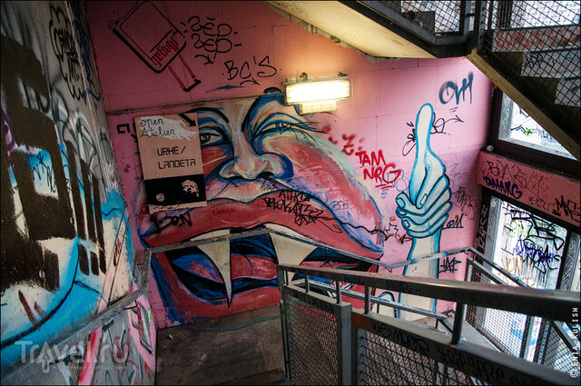 Основание коммуны Уэйуорд-Стритс