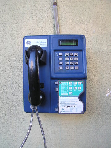 telefono traga monedas