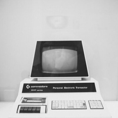 Timeline: Historia y Conceptos Básicos de las TI