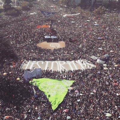 Timeline: Memorias de mujeres y disidencias en lucha_Trabajo Social UDLA Viña del Mar_ 10/09