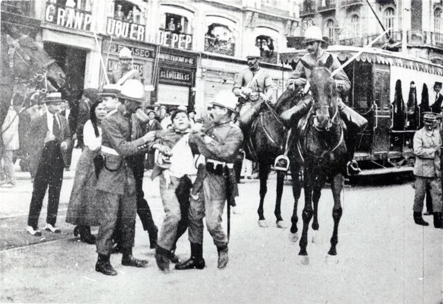 Desordenes Revolucionarios en Barcelona promovidos por la Lliga Regionalista