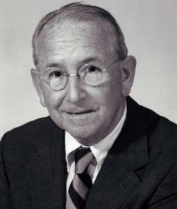 PAUL D. MACLEAN (1913 - 2007) MEDICO NORTEAMERICANO