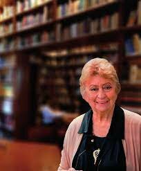 La UNESCO formulo una declaracion universal sobre bioetica y Derechos Humanos se convino en que no se podía establecer una definición unívoca de lo que significa la bioética.