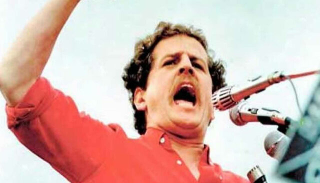 LUIS CARLOS GALAN SARMIENTO 1989