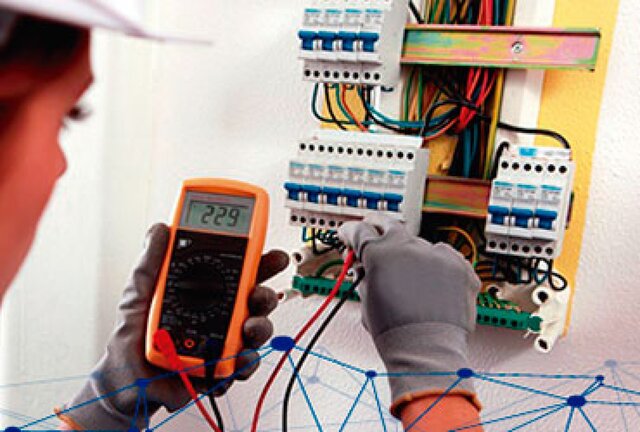 Creación de las Tecnologías en Electricidad y Maquinas y Herramientas