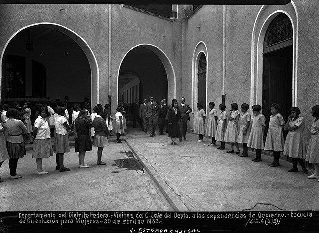 Escuelas de orientación para varones y mujeres
