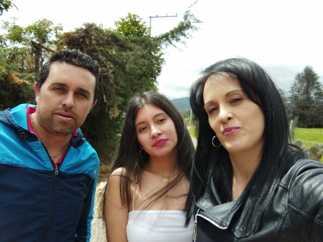 con mi familia