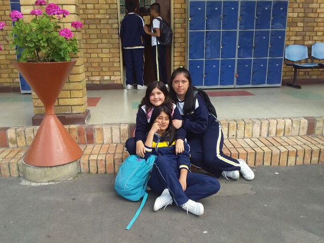 con mis mejores amigas