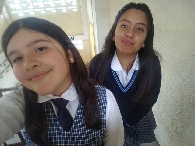con mi mejor amiga en los descansos