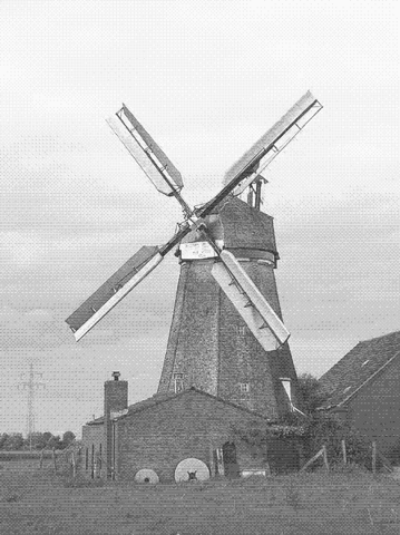 Creación del primer molino de viento.