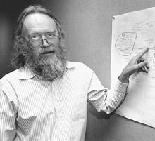 Contribuciones de Jon Postel