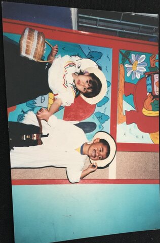 MY FIRST PRESENTATION AT SCHOOL