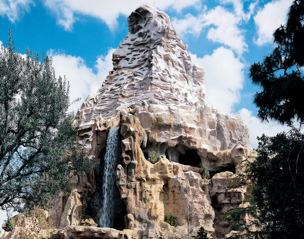 Matterhorn Bobsleds and Tomorrowlands's Monorails Opened.