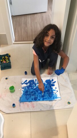 Fazendo arte no nosso novo apartamento