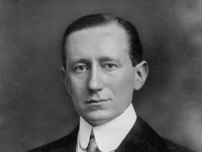 Guigli Marconi pioneered the general idea of long distance radio