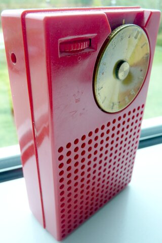 First portable radio