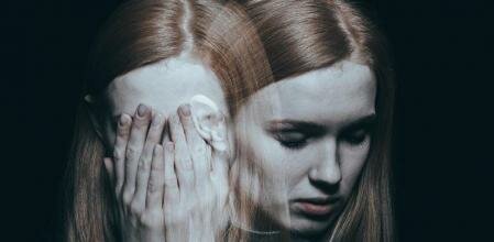 En la década de 1960, los medicamentos psicotrópicos son desarrollados para el tratamiento de la esquizofrenia.