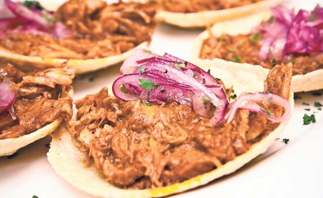 Apertura de restaurantes Yucatecos.