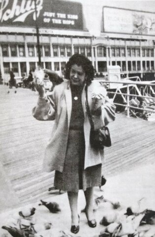 Primera Enfermera y Partera