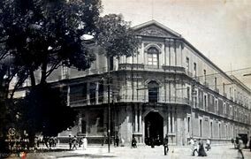 Escuela de Medicina de la Ciudad de México