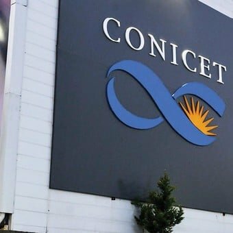 Se crea el Consejo Nacional de Investigaciones Científicas y Técnicas (CONICET) en Argentina