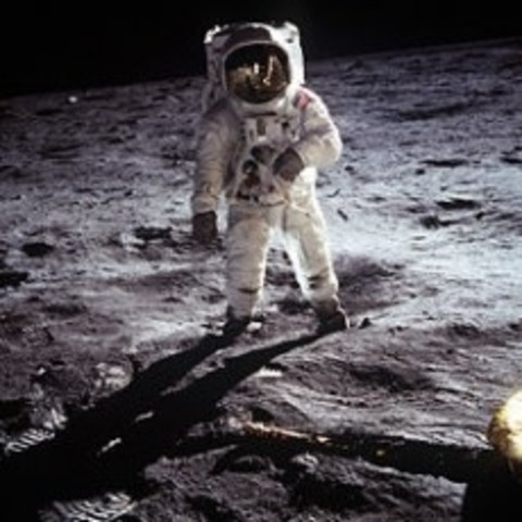 Primer hombre en pisar la Luna