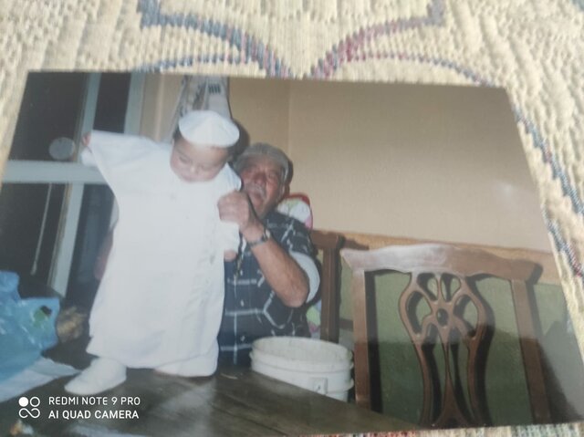 PRIMERA VES QUE CONOSCO A MI ABUELITO