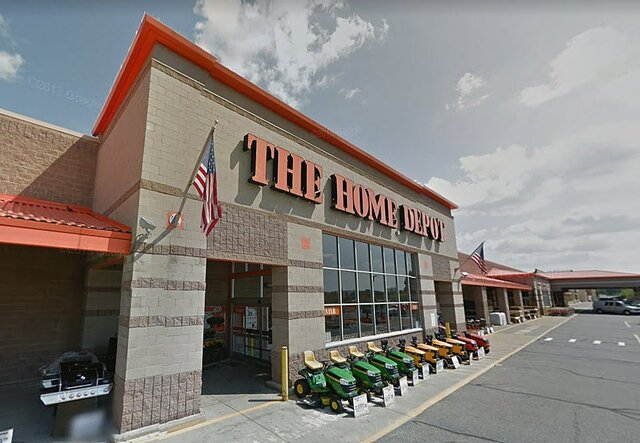 Home Depot Became largest home retailer company