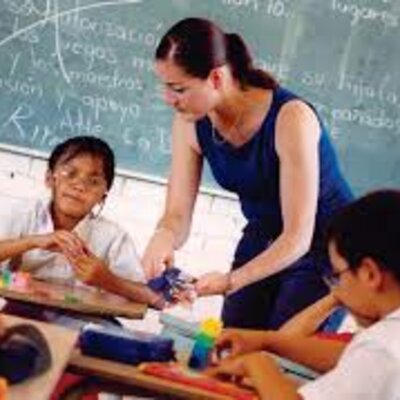 Timeline: La evolución histórica al acceso a la educación en la etapa republicana