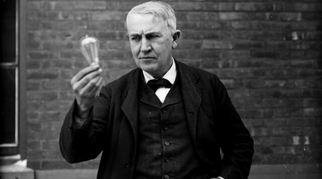 Thomas Edison patenteia a moderna lâmpada elétrica incandescente