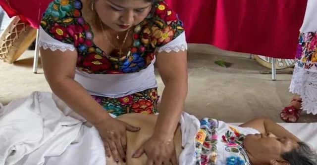 Eliminación de plazas en hospitales para las parteras