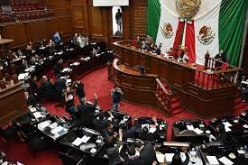 Se reforma segundo párrafo; 20, apartado C, fracción V