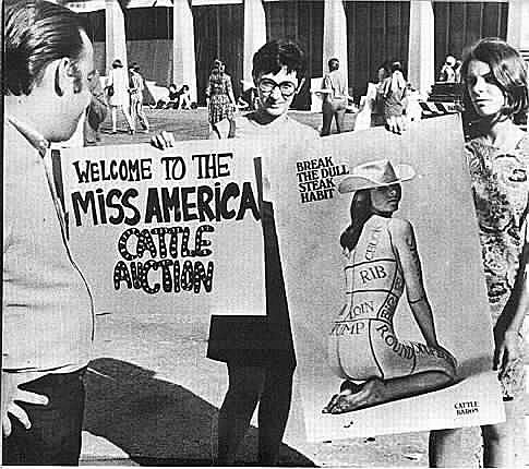 Movimiento de Liberación de la Mujer protesta en Miss America de Estados Unidos