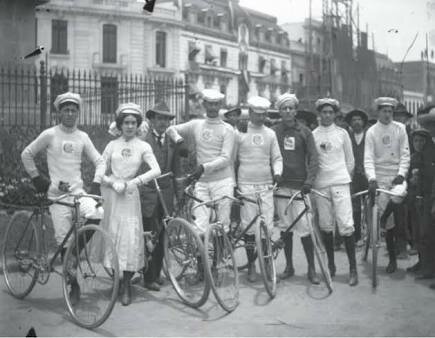 A partir del siglo XIX, es que puede datarse el origen de los deportes modernos.