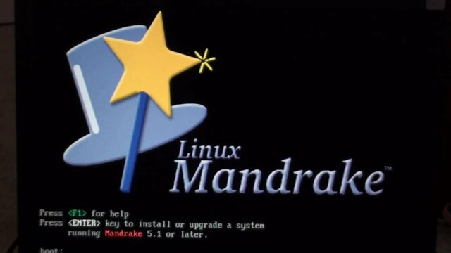 Mandrake linux Fuerza Armada de El Salvador.