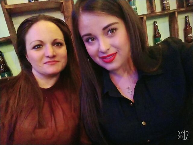 Cena con mi amiga Mago