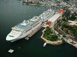 Primer puerto turístico internacional