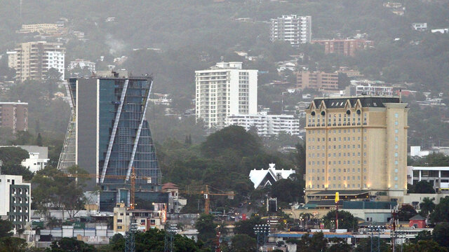Sector gubernamental de El Salvador sin resultados alentadores.