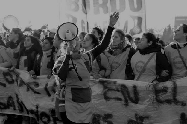 Creación de los Primeros Sindicatos Femeninos