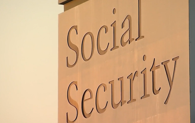 Primera legislación de seguros sociales