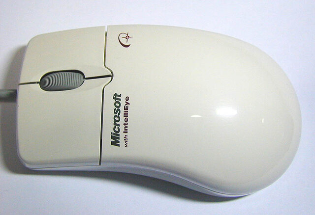 Primer mouse optico