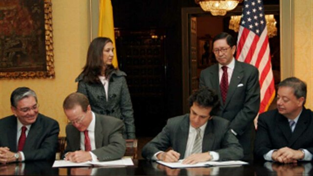 FIRMA DE ACUERDO MILITAR