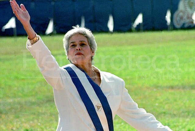 Presidenta Violeta Chamorro