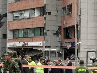 Atentado al edificio de caracol radio