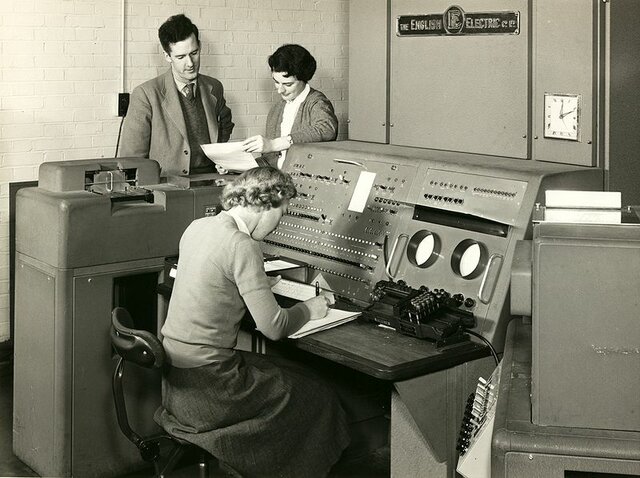 English Electric DEUCE Introduced